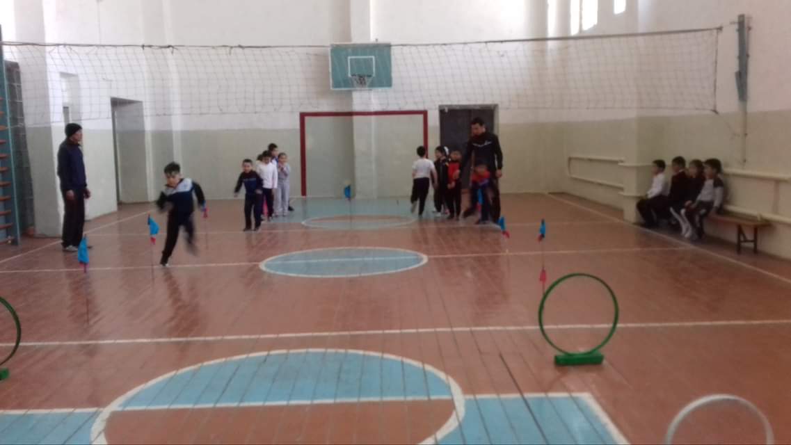 эстафеталық ойын