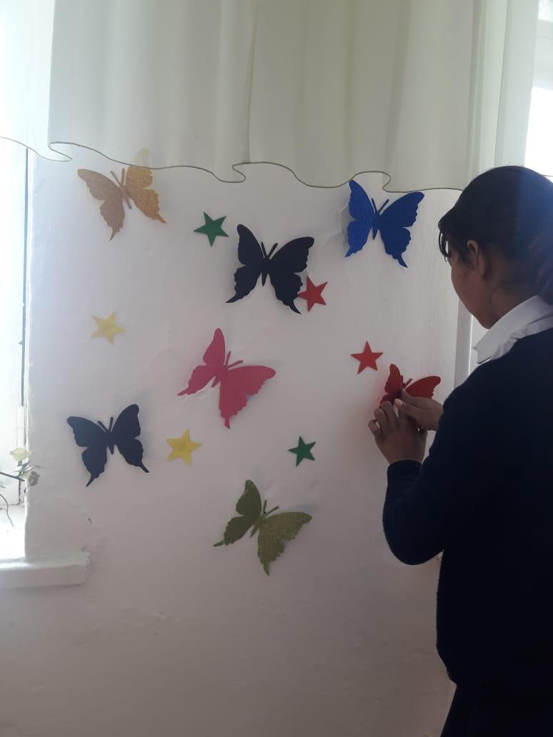  "Интерьерді сәндік бұйымдармен безендіру" 3D форматта