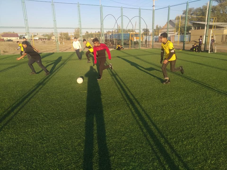 Тәуелсіздіктің 30 жылдығына  арналған 6-7сынып ұл балалар арасында футболдан жарыс өткізілді.